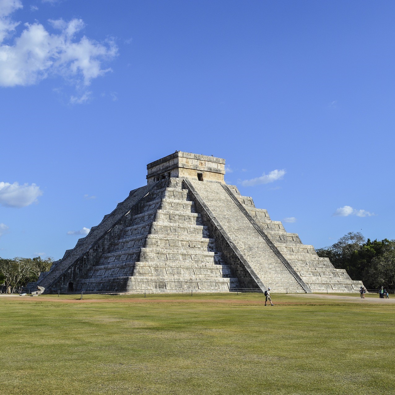 chichen-itza-683193_1920